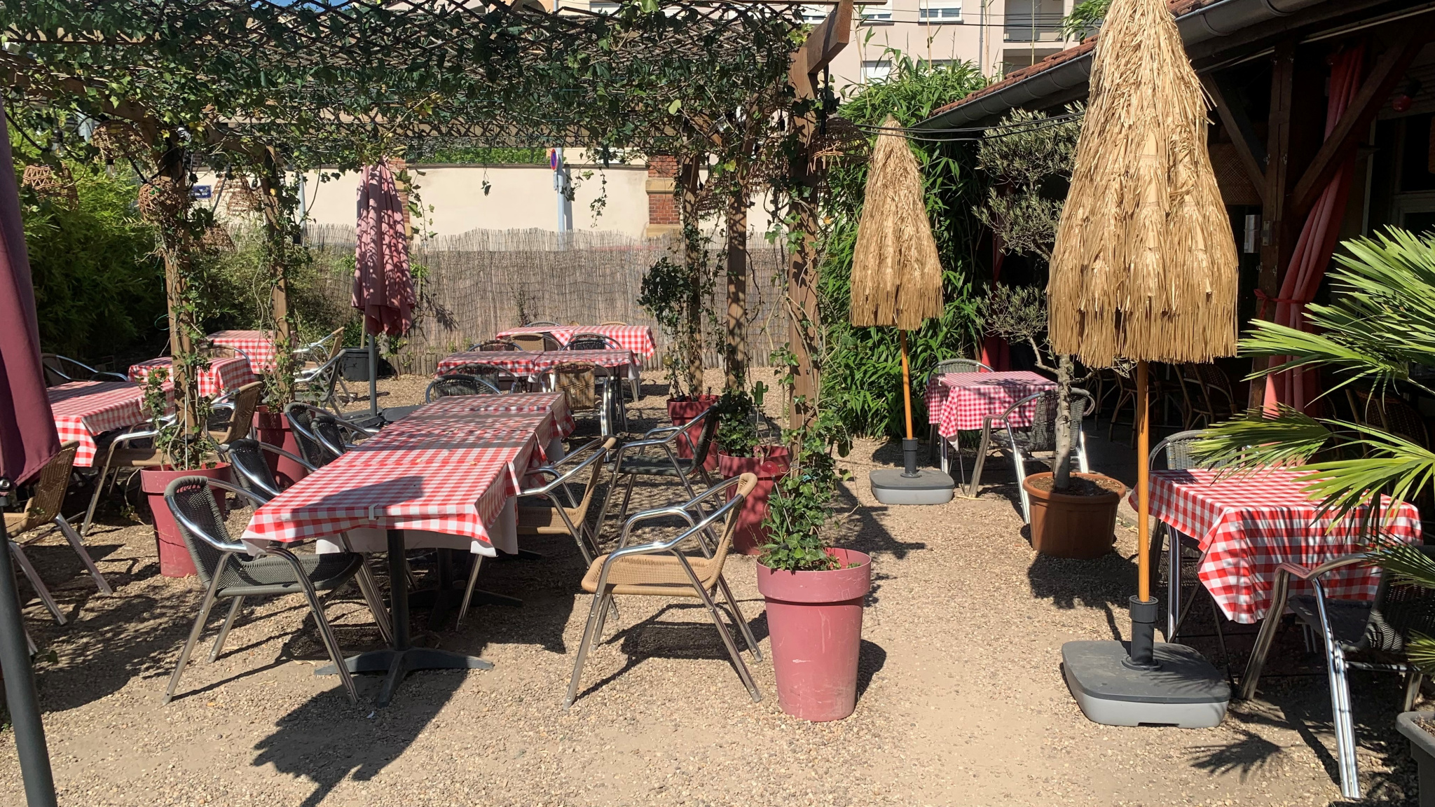 À vendre   Fonds de commerce de restaurant  132000 € HT
